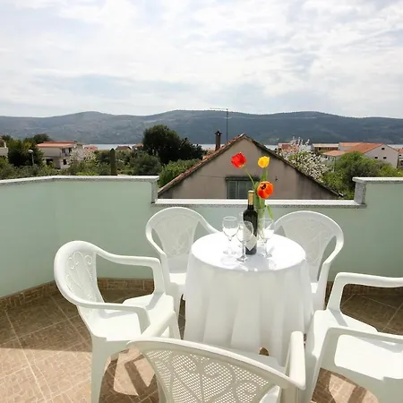 With A Parking Space Poljica, Trogir - 10010 Apartment Marina