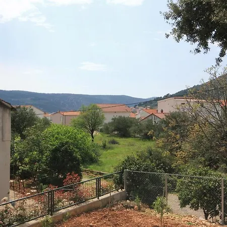 With Parking Space Poljica, Trogir - 10010 מרינה